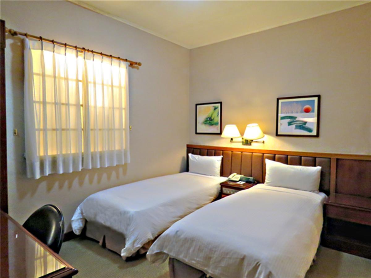 First Hotel Taipei Luaran gambar