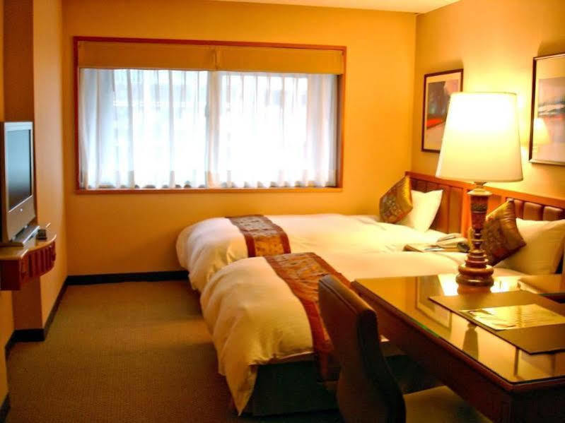 First Hotel Taipei Luaran gambar