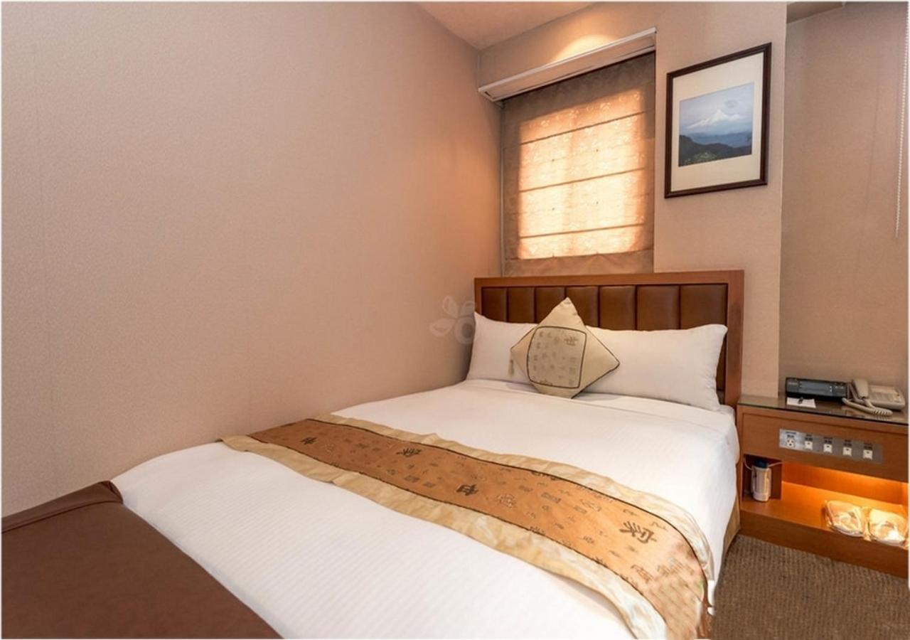 First Hotel Taipei Luaran gambar