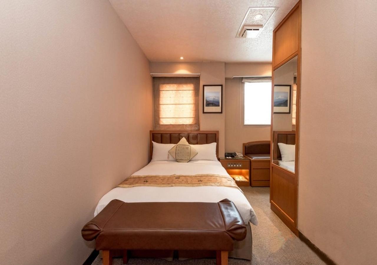 First Hotel Taipei Luaran gambar